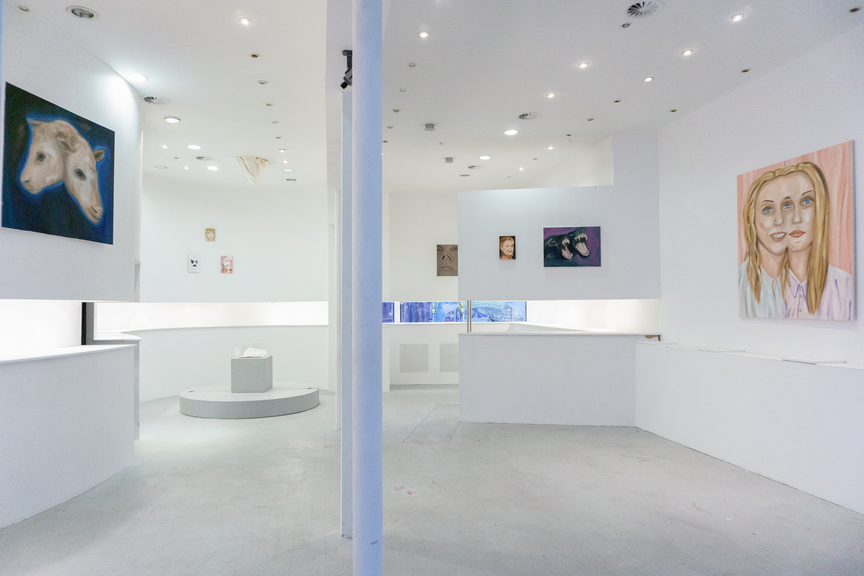 Leonie Specht painting